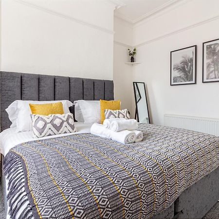 Host & Stay - Montpellier Villa Apartment チェルトナム エクステリア 写真