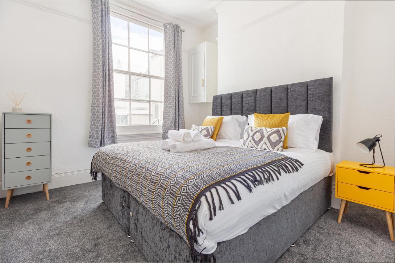 Host & Stay - Montpellier Villa Apartment チェルトナム エクステリア 写真