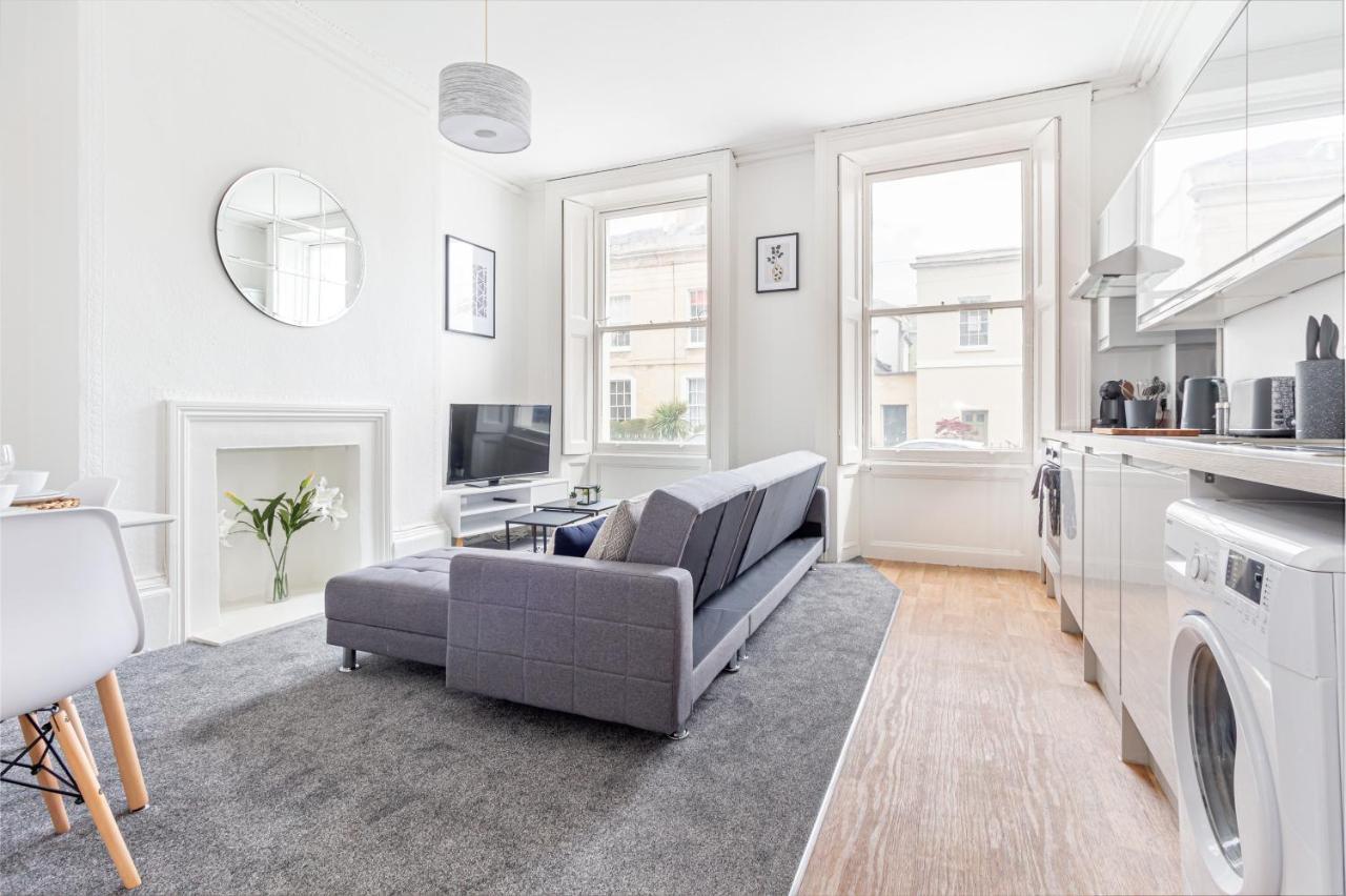 Host & Stay - Montpellier Villa Apartment チェルトナム エクステリア 写真