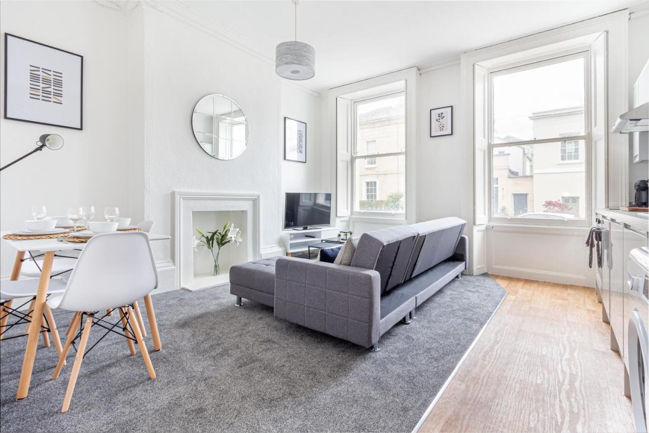 Host & Stay - Montpellier Villa Apartment チェルトナム エクステリア 写真